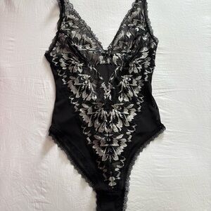 La Vie En Rose Lace Body Suit